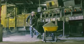 Some contractors only address the effects of conveyor inefficiency, while others offer solutions to remedy the root causes of inefficiency. (Pictures: © 2024 Martin Engineering)